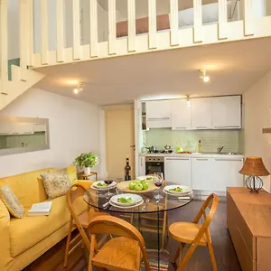 Navona White Appartement